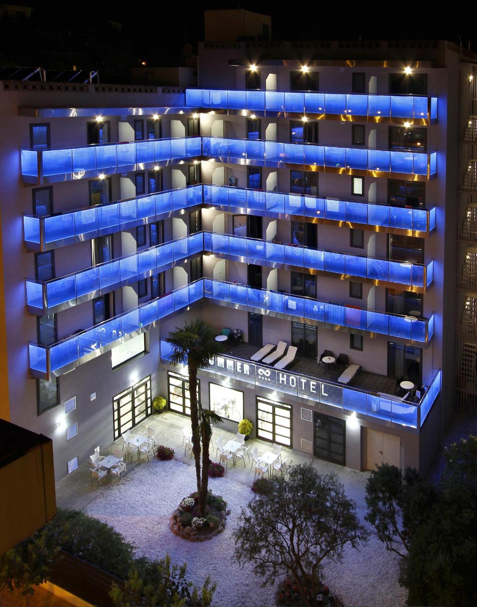 Summer Hotel 칼레라 외부 사진